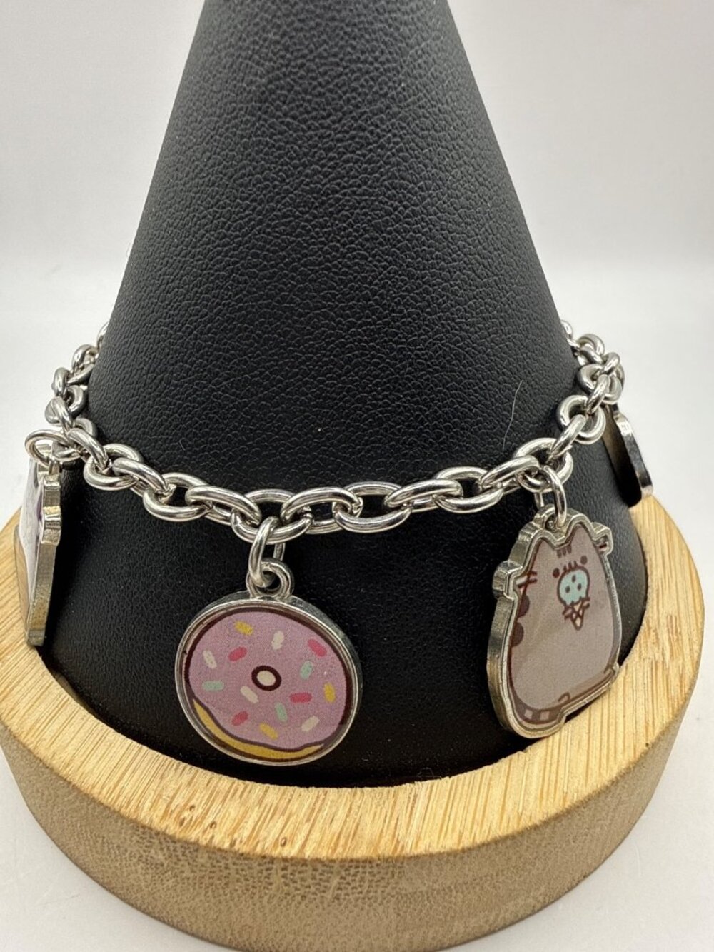 Pusheen Cat Charm Bracelet RARE Very Kawaii Very Cute Donut Cake Popsicle